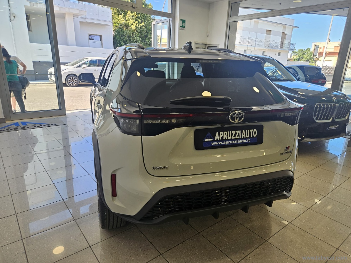 Yaris Cross 1.5 Hybrid 5p.E-CVT GR SPORT - immagine 15