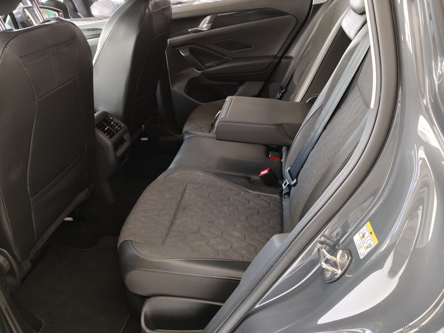 Tiguan 2.0 TDI 150 CV DSG Edition Plus - immagine 15
