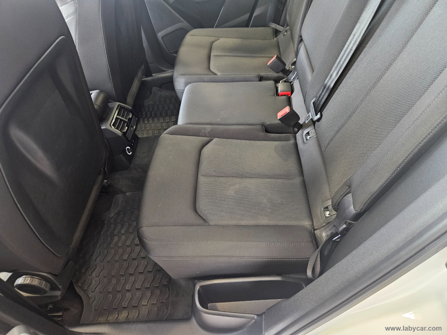 Q3 40 TDI quattro S tr. Business Adv. - immagine 15