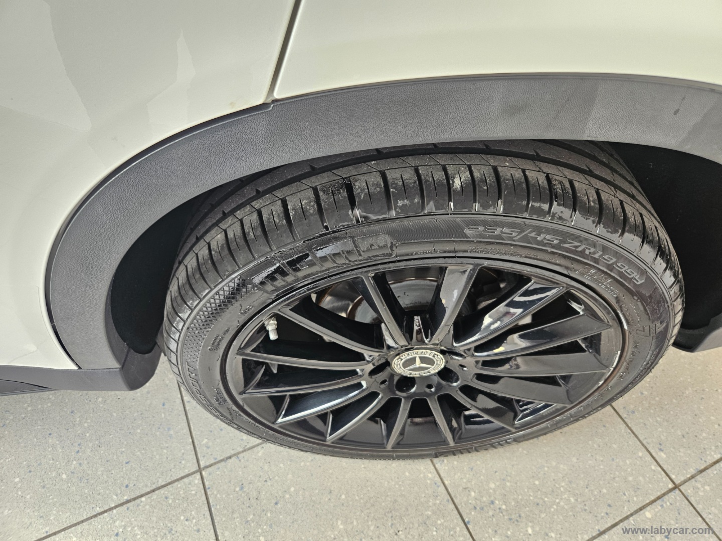 GLA 200 d Automatic 4Matic Premium - immagine 15
