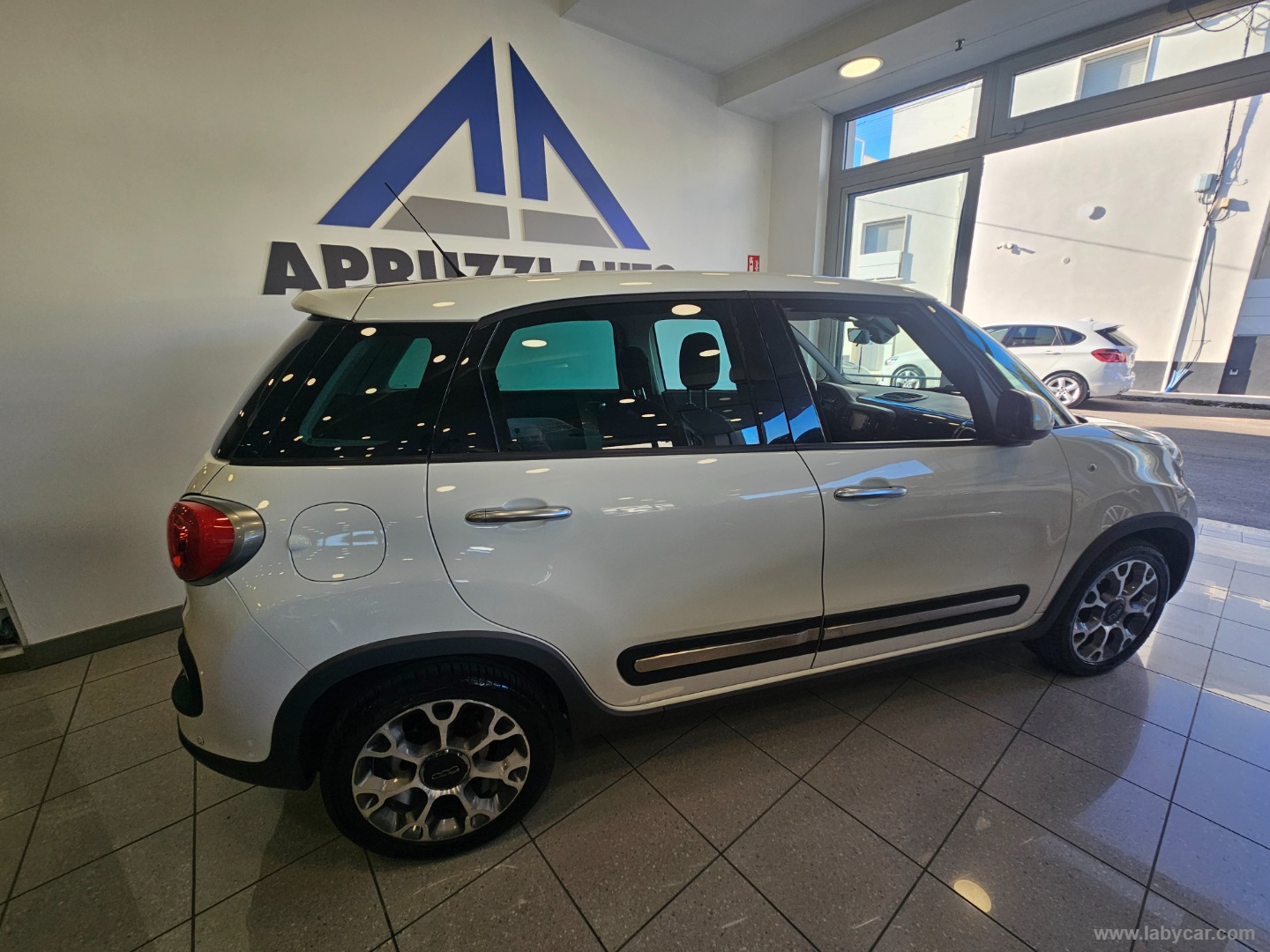 500L 1.3 MJT 85 CV Trekking - immagine 15