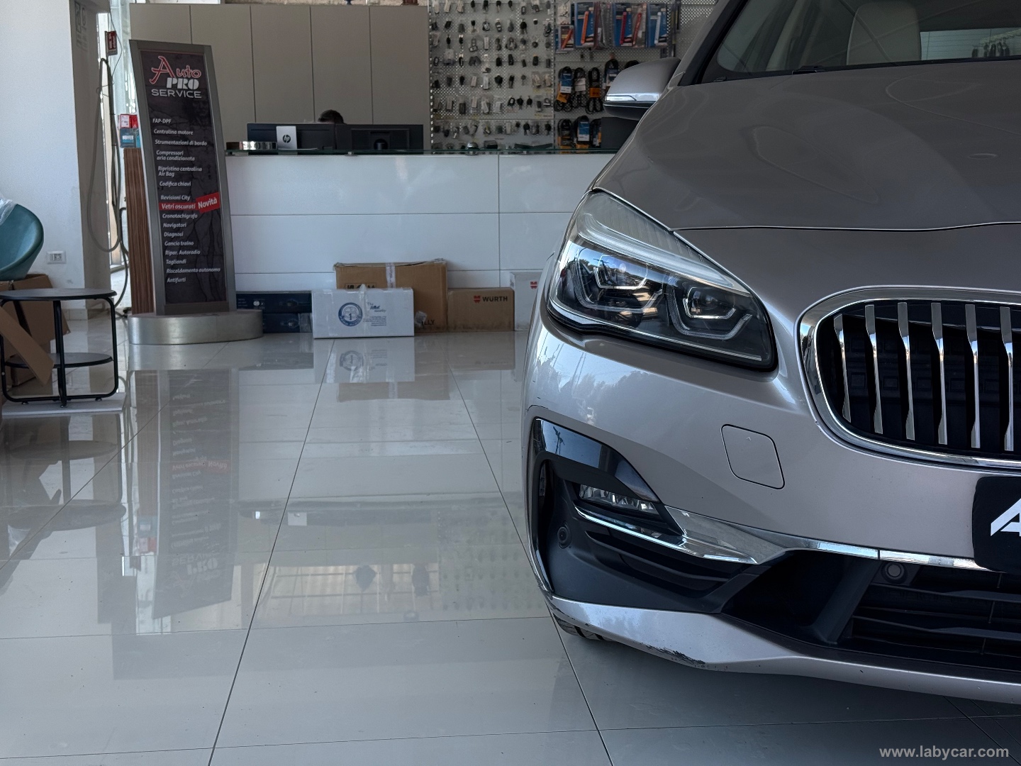 218d Active Tourer Luxury - immagine 15
