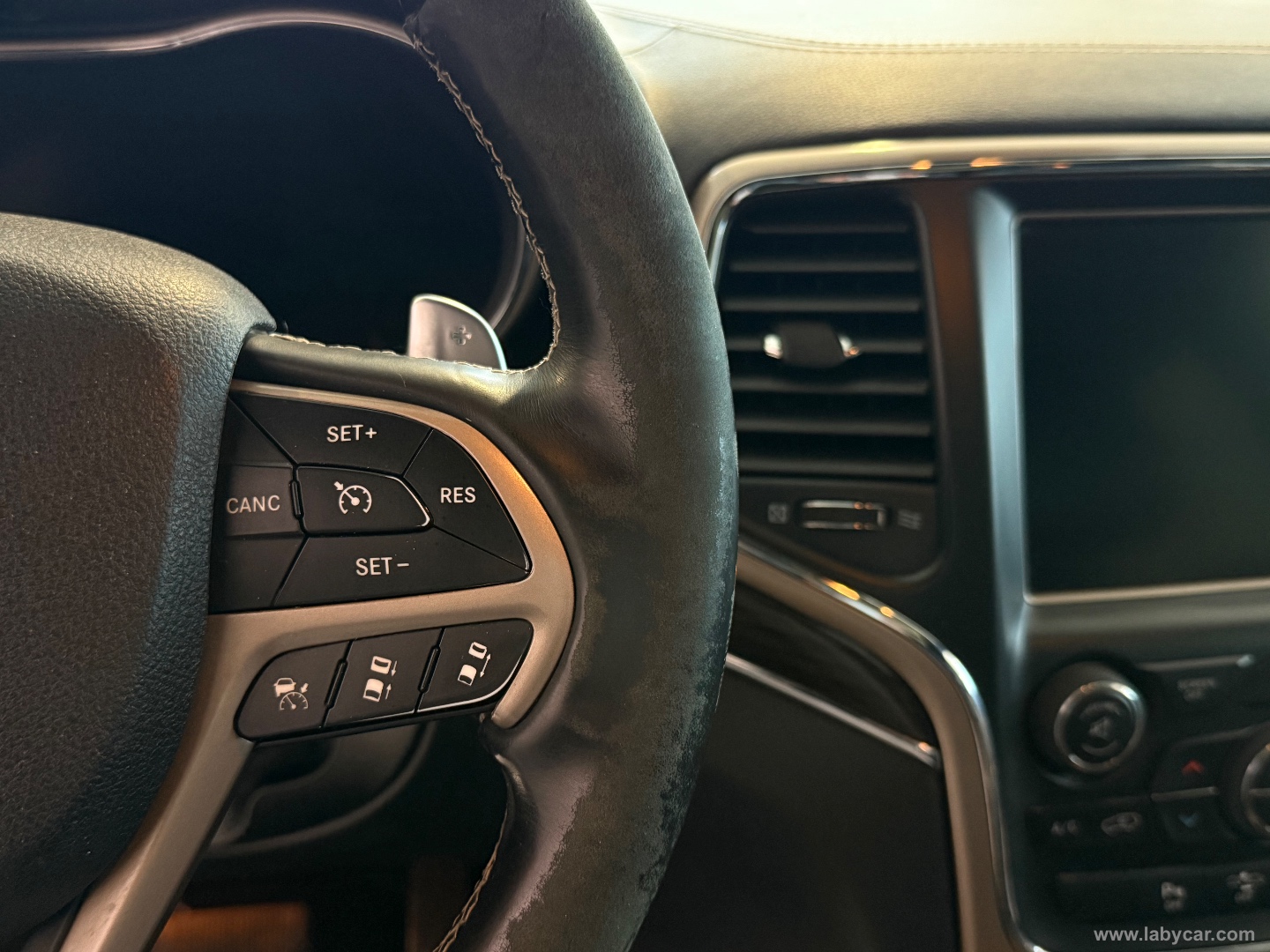 Gr. Cherokee 3.0 V6 CRD 250 MJT II Lim. - immagine 15