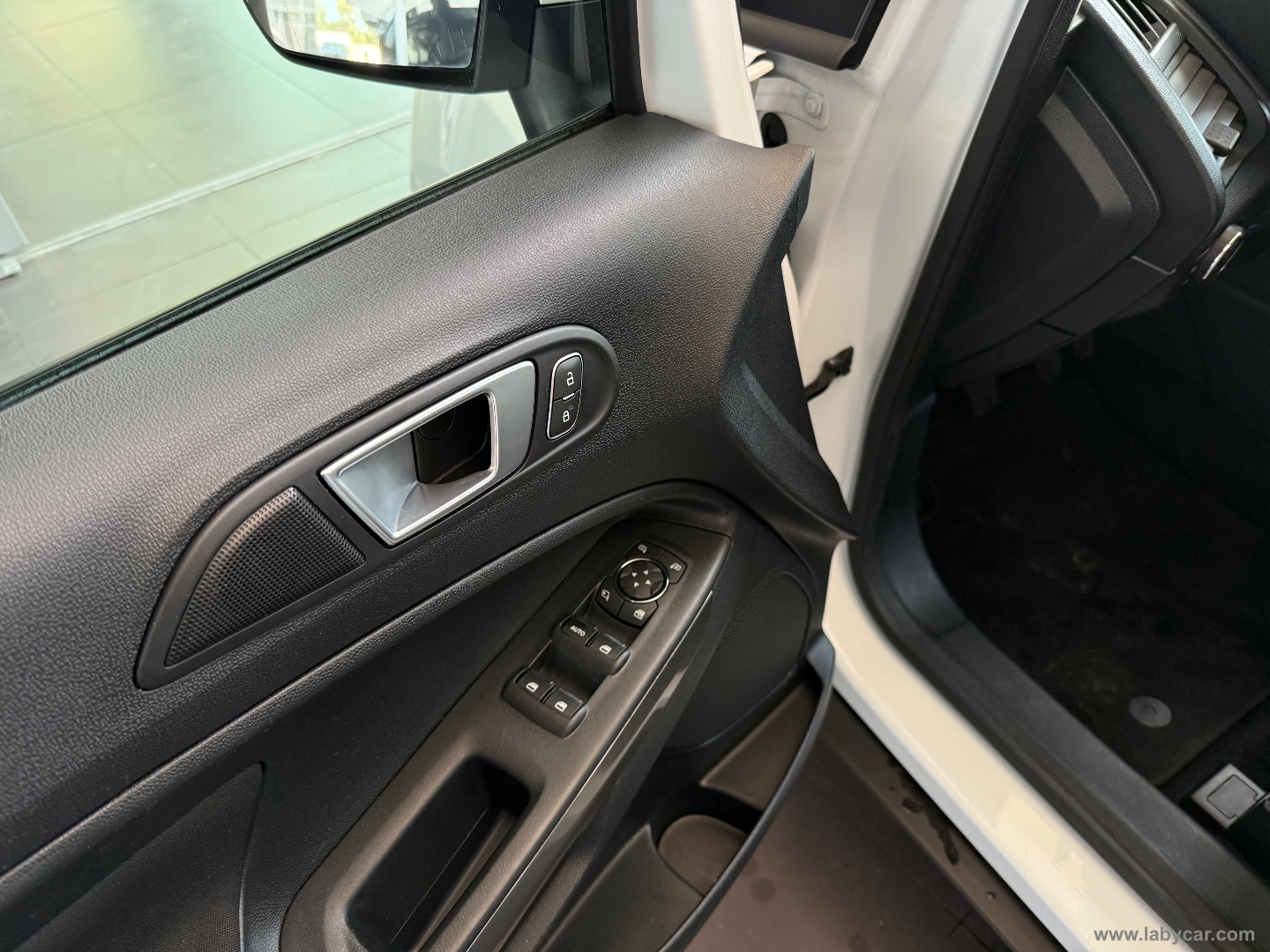 EcoSport 1.5 TDCi 100 CV S&S Business - immagine 15
