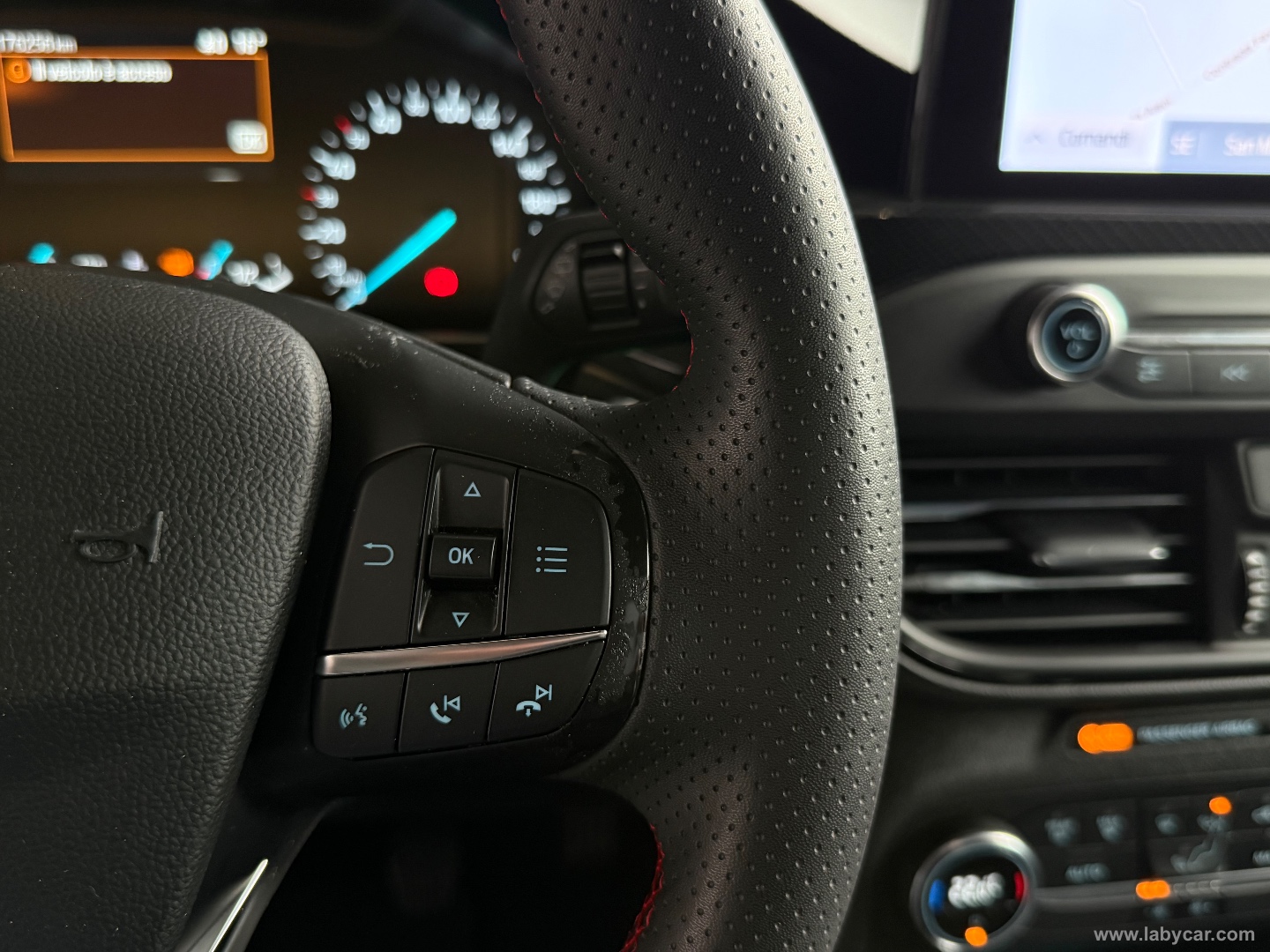 Focus 1.5 EcoBlue 120CV 5p. ST Line - immagine 15