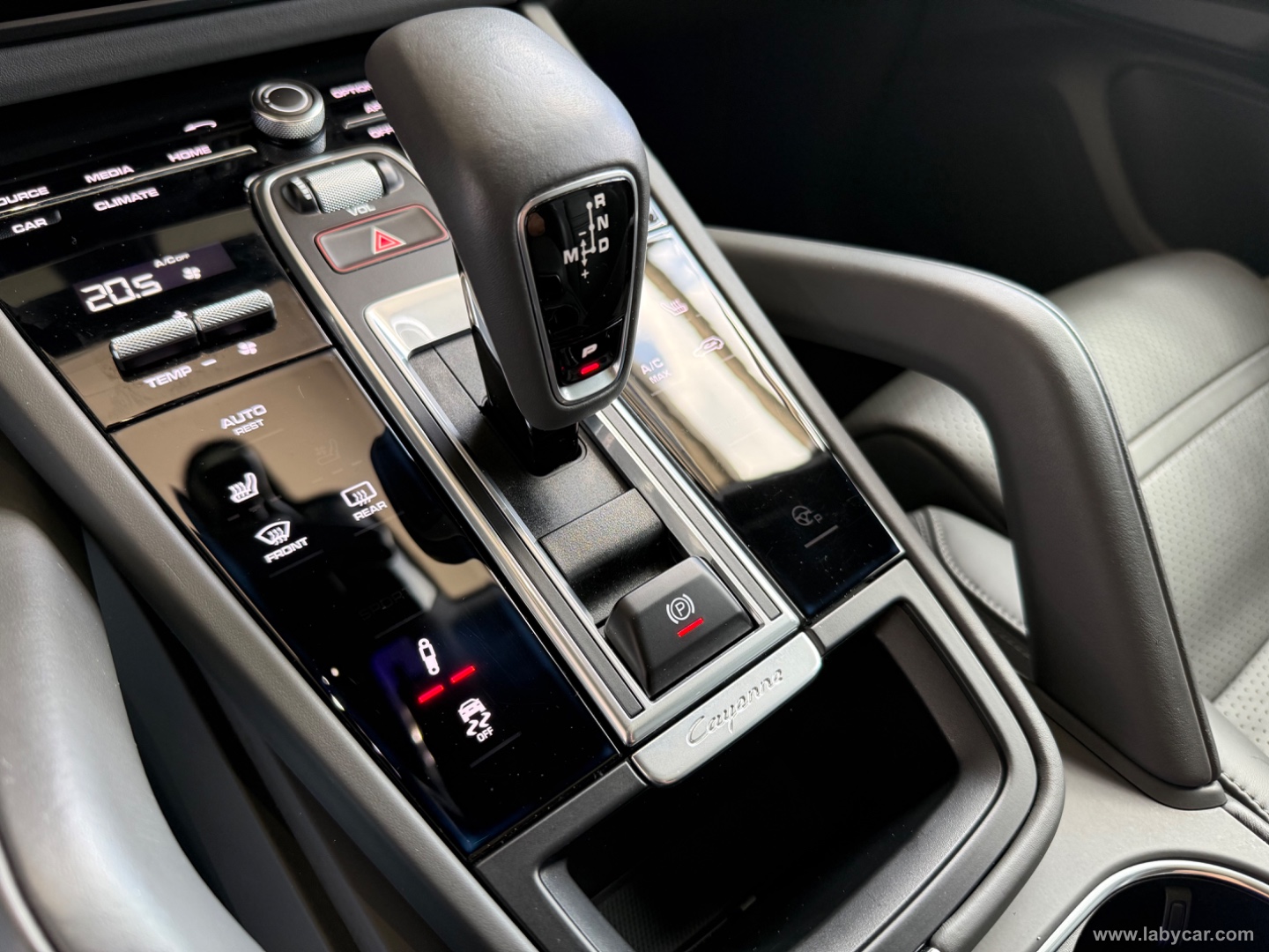 Cayenne Coupè 3.0 V6 - immagine 15