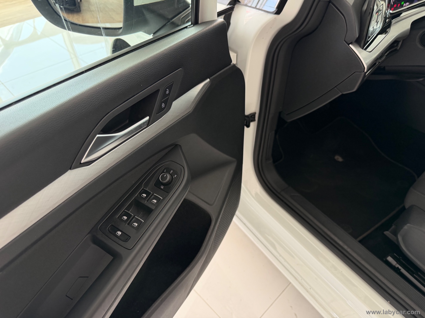 Golf 1.0 eTSI EVO DSG Life - immagine 15