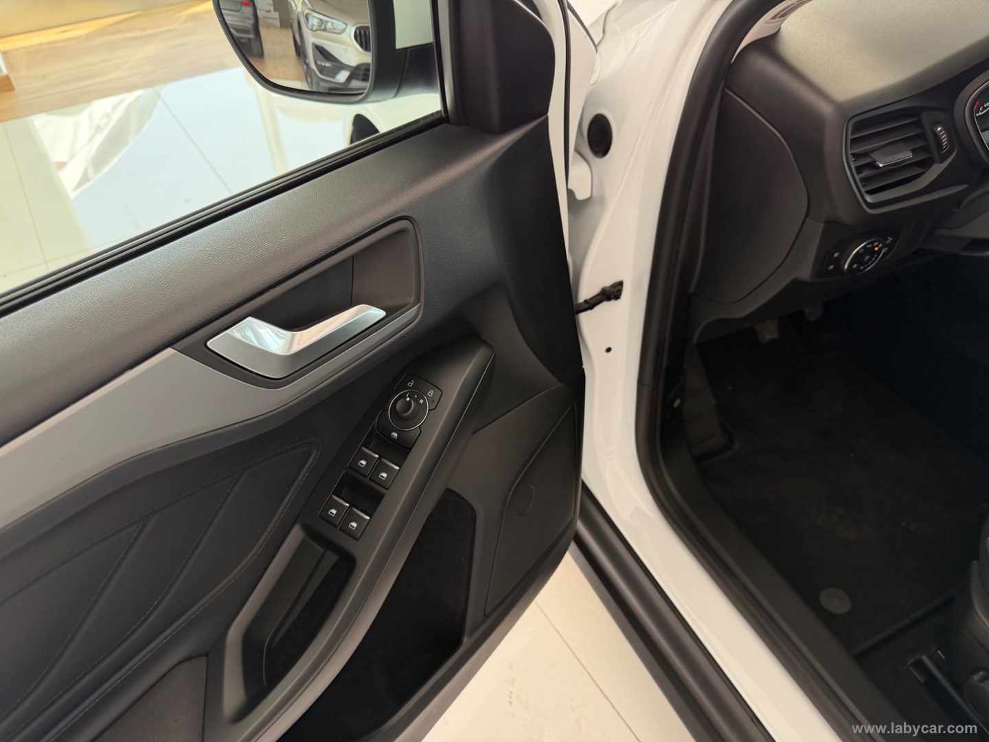 Focus 1.5 EcoBlue 120CV 5p. Active - immagine 15