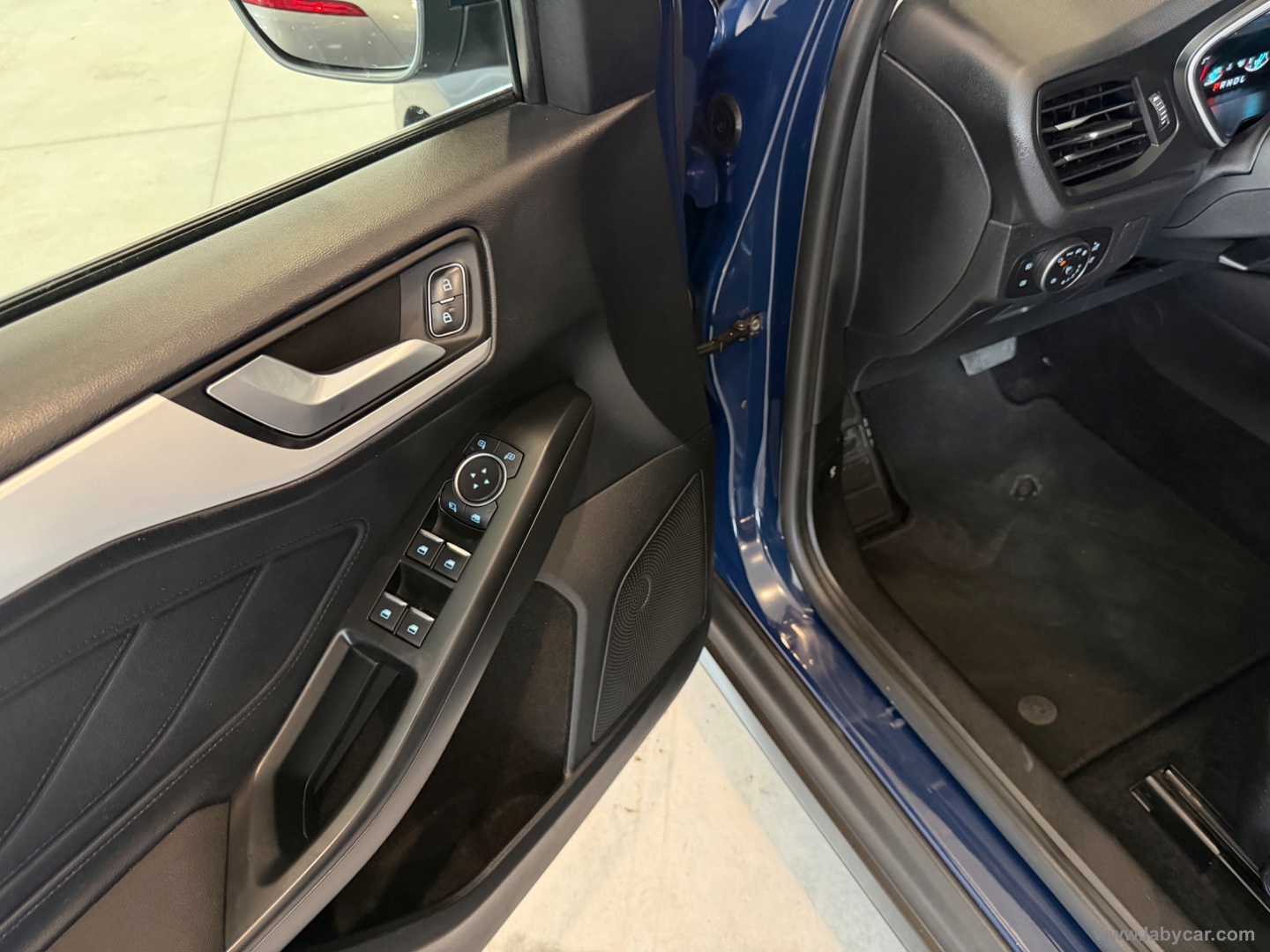 Focus 1.5 E.Bl. 120CV aut. SW Ac.V Co-P - immagine 15