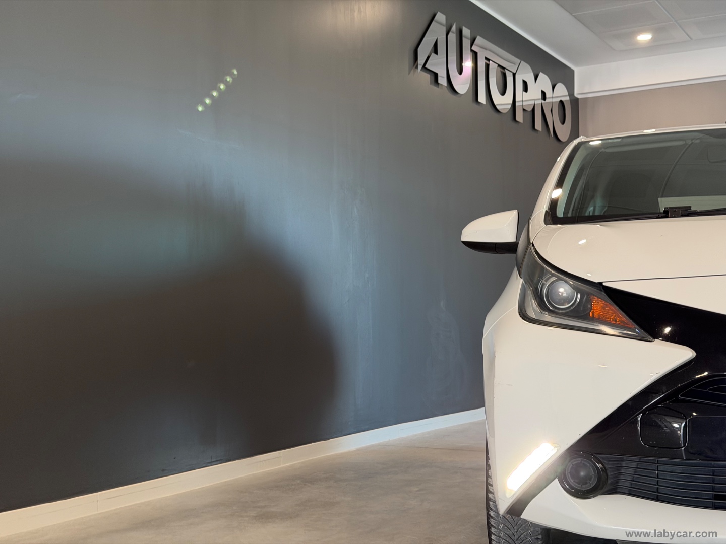Aygo 1.0 VVT-i 69 CV 5p. x-cite - immagine 15
