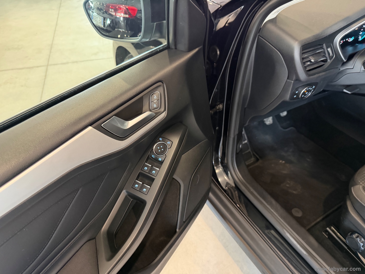 Focus 1.5 EcoBlue 120CV SW Titanium - immagine 15