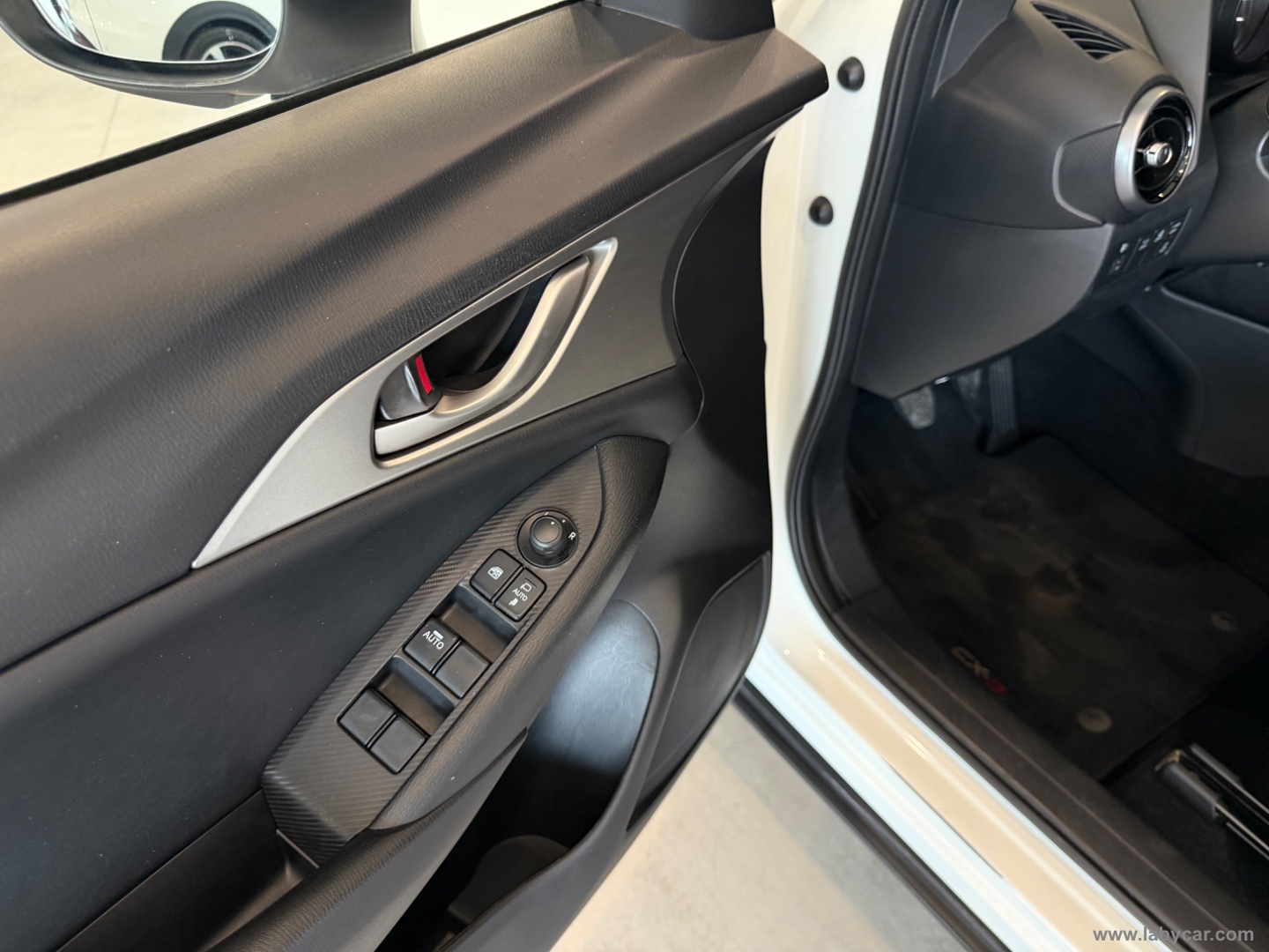 CX-3 1.8L Skyactiv-D Business - immagine 15