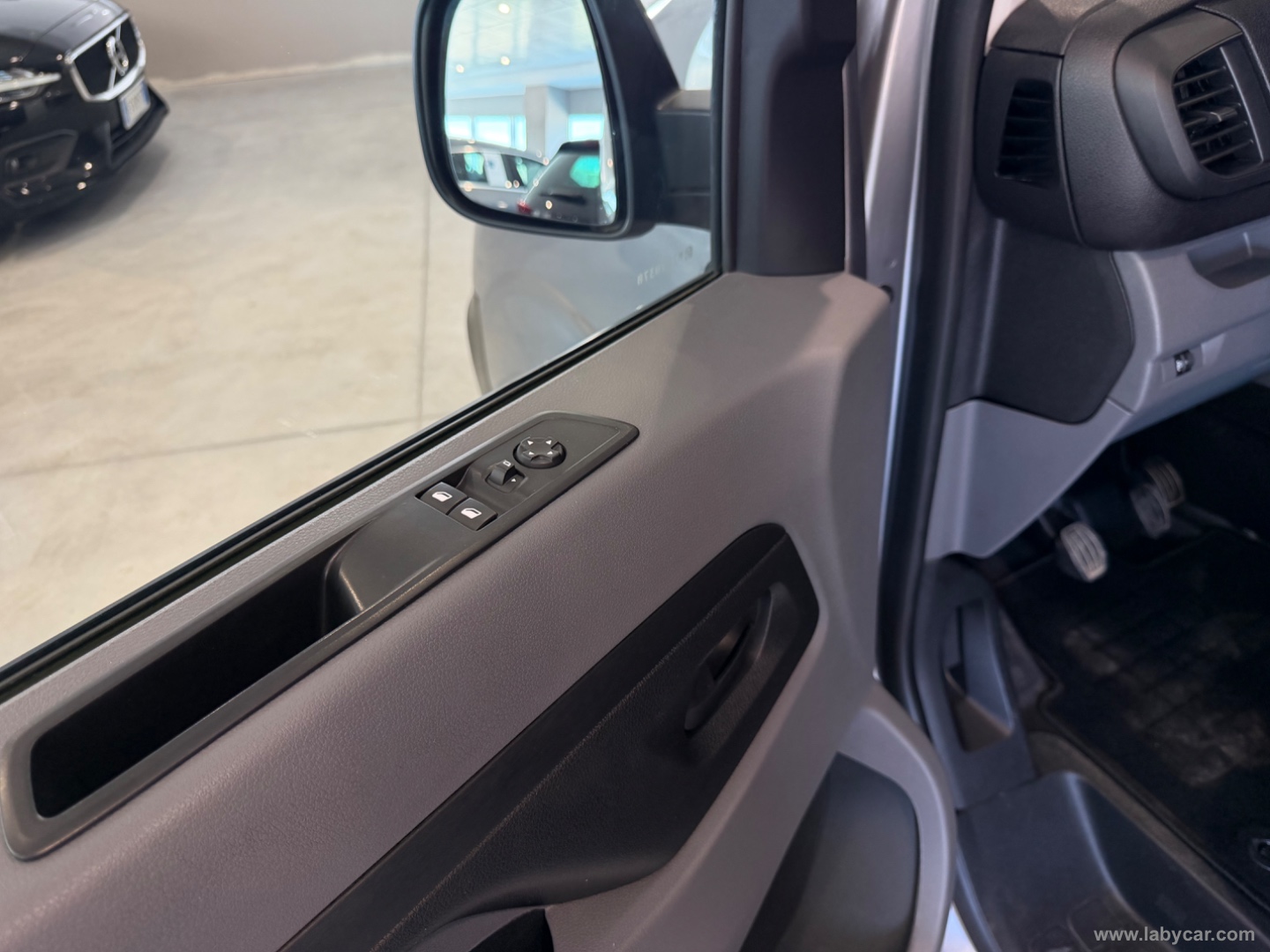 Traveller BlueHDi 120 S&S Std. Business - immagine 15