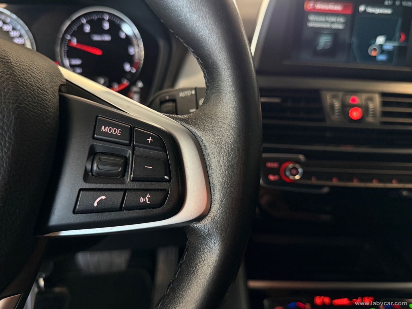 220d Active Tourer Business aut. - immagine 15