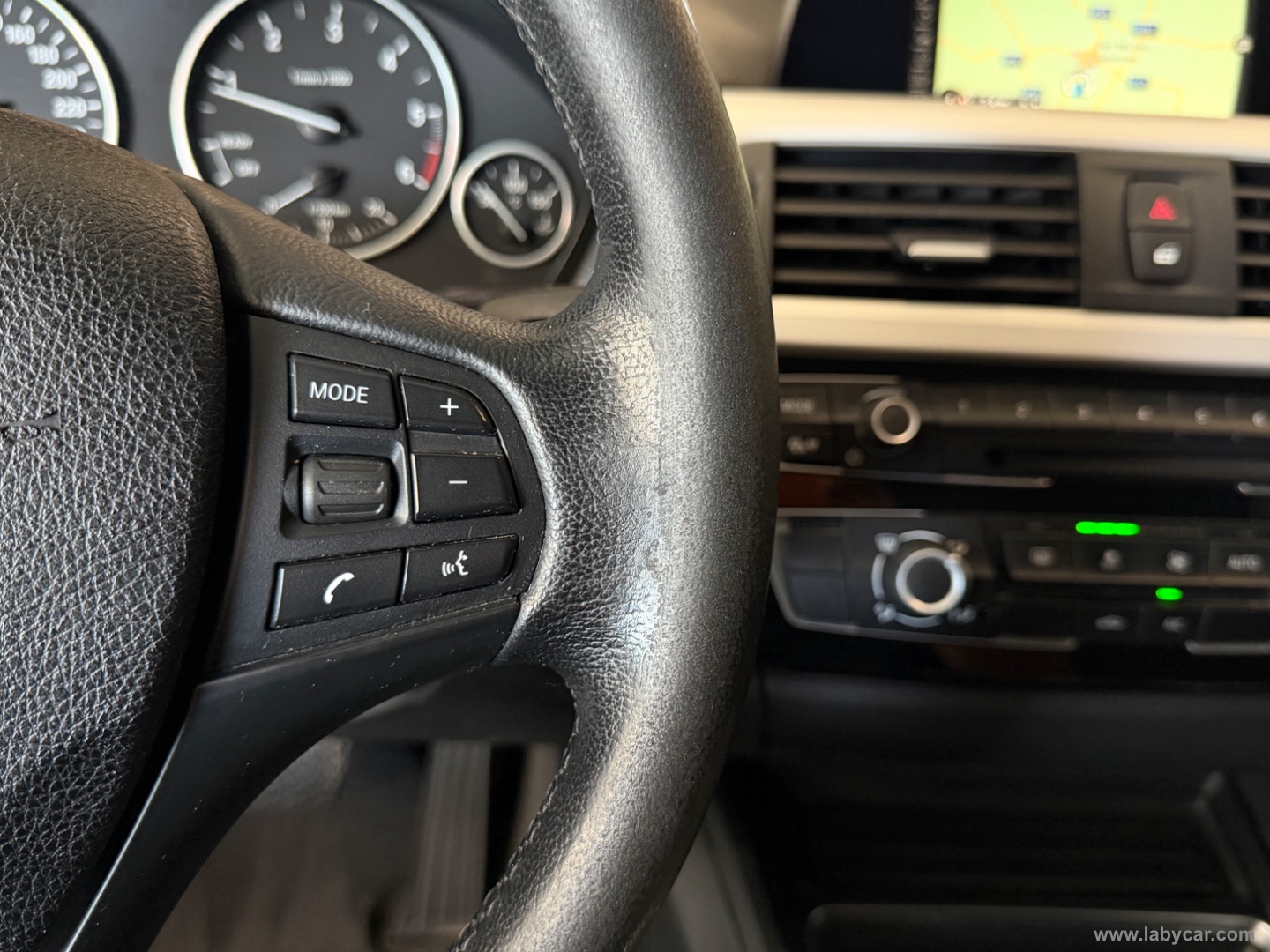 320d Efficient Dynamics Touring - immagine 15