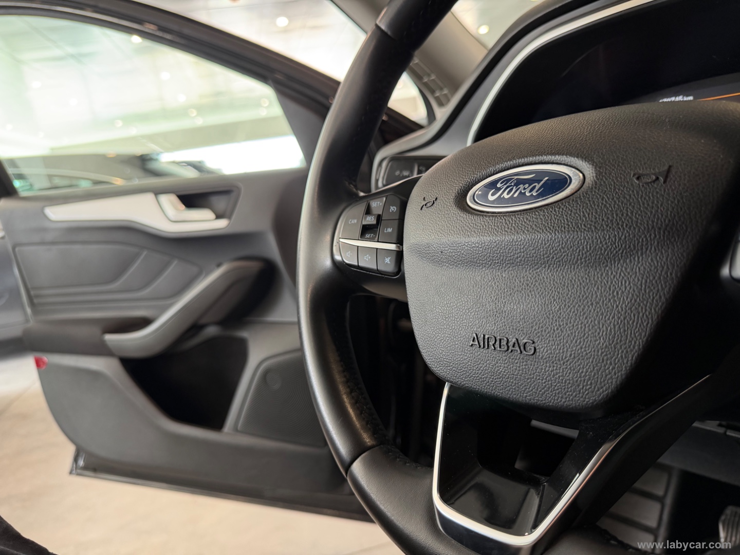 Focus 1.0 EcoBoost 125CV 5p Business - immagine 15