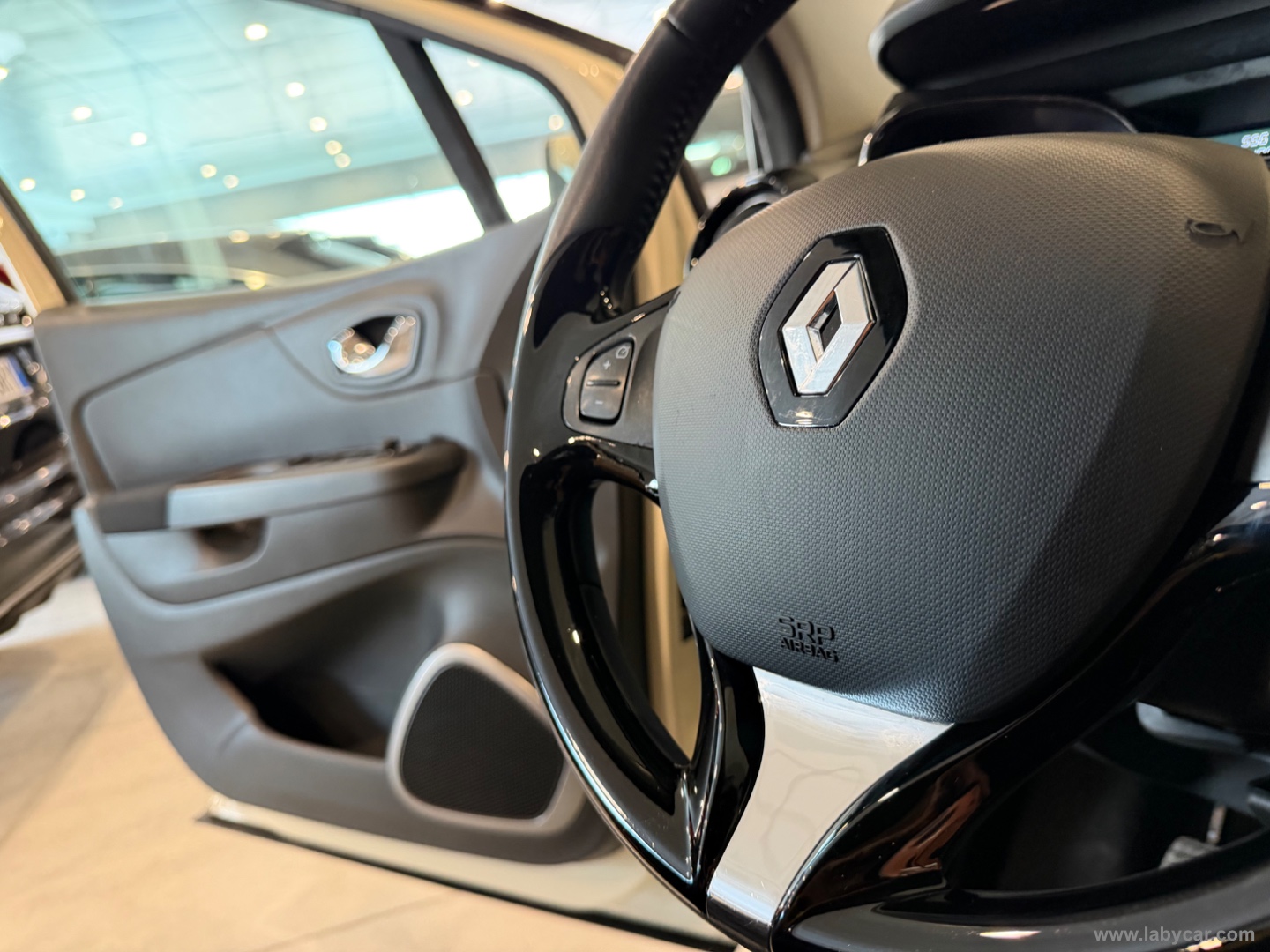 Captur 1.5 dCi 8V 90 CV S&S Live - immagine 15