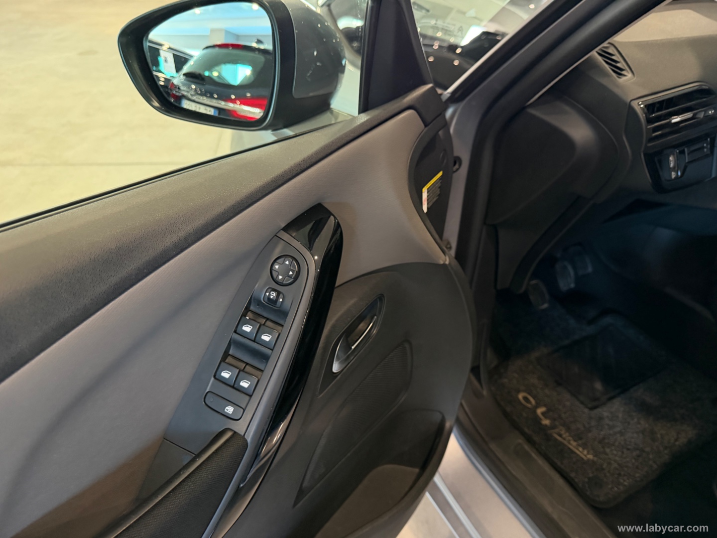 Grand C4 S.T. BlueHDi 130 S&S Feel - immagine 15