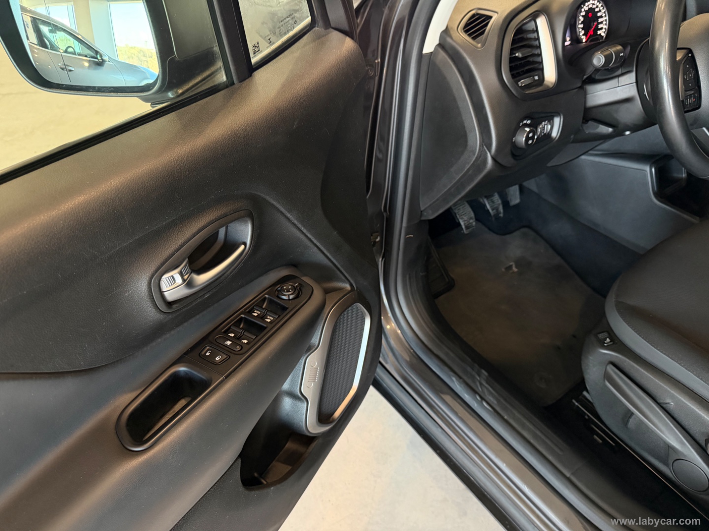 Renegade 1.6 Mjt 130CV Limited - immagine 15