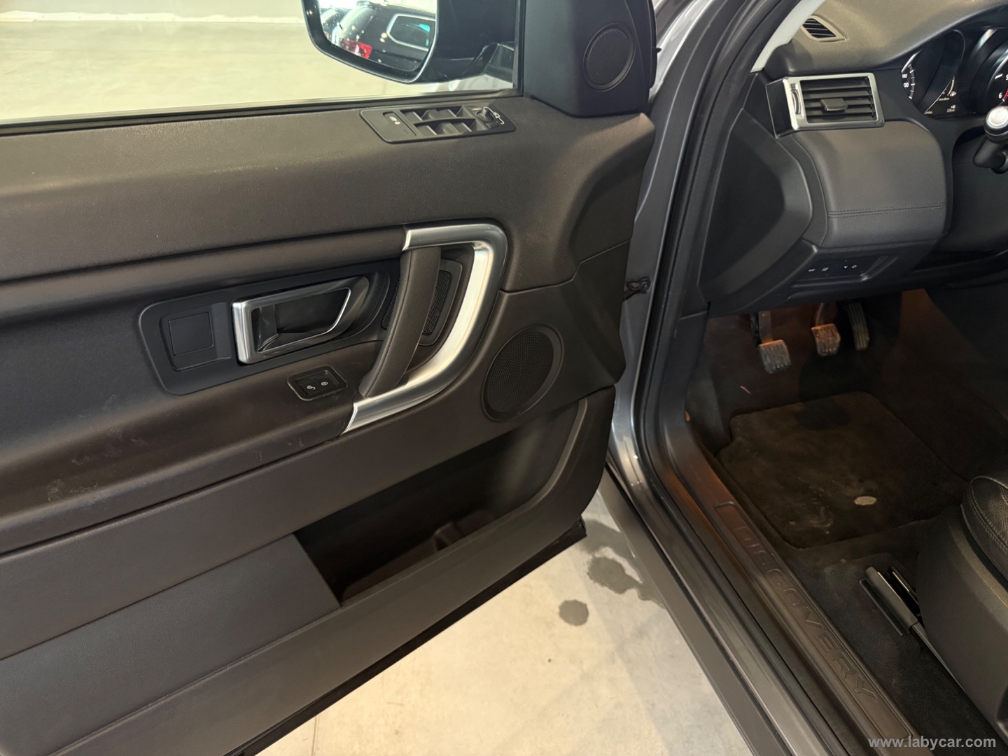 Discovery Sport 2.0 TD4 150 CV Pure - immagine 15