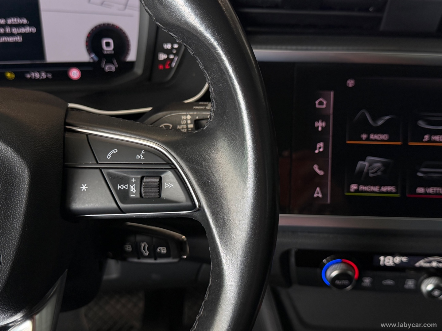 Q3 35 TDI S tronic Business Advanced - immagine 15
