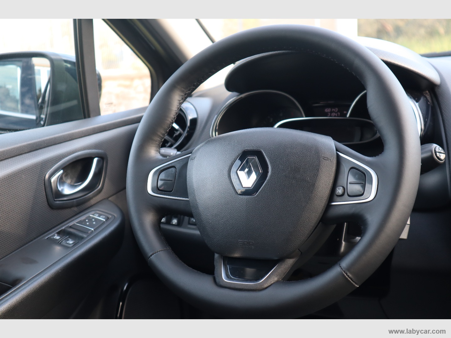 Clio dCi 8V 90 CV S&S 5p. Energy Intens - immagine 15