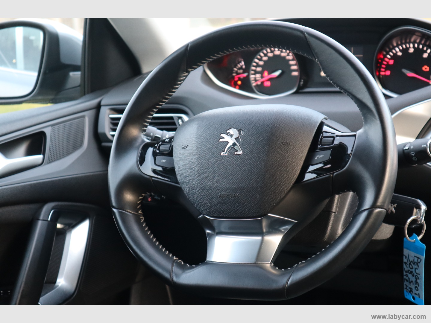 308 BlueHDi 130 S&S SW Allure - immagine 15