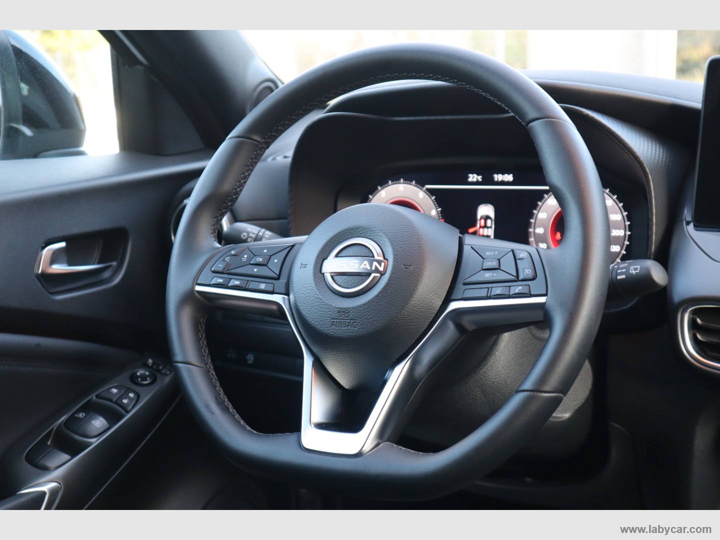Juke 1.0 DIG-T 114 CV Tekna - immagine 15