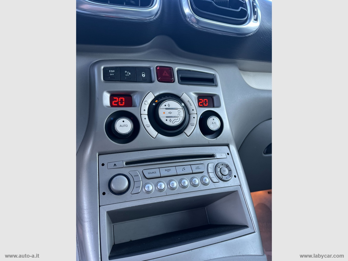 C3 Picasso 1.6 HDi 90 Exclusive - immagine 15