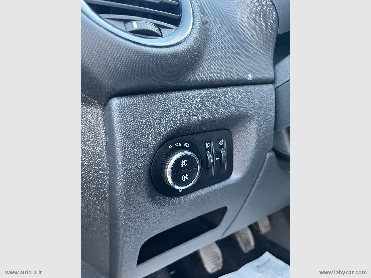 Corsa 1.2 85 CV 5p. GPL-TECH Club - immagine 15