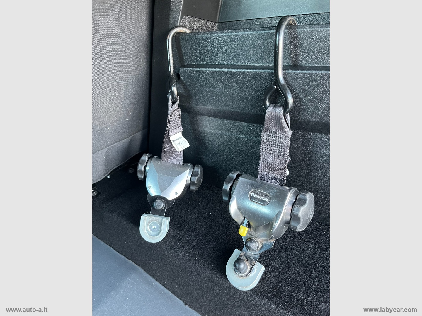 Berlingo BlueHDi 100 S&S SHINE TRASPORTO DISABILI - immagine 15