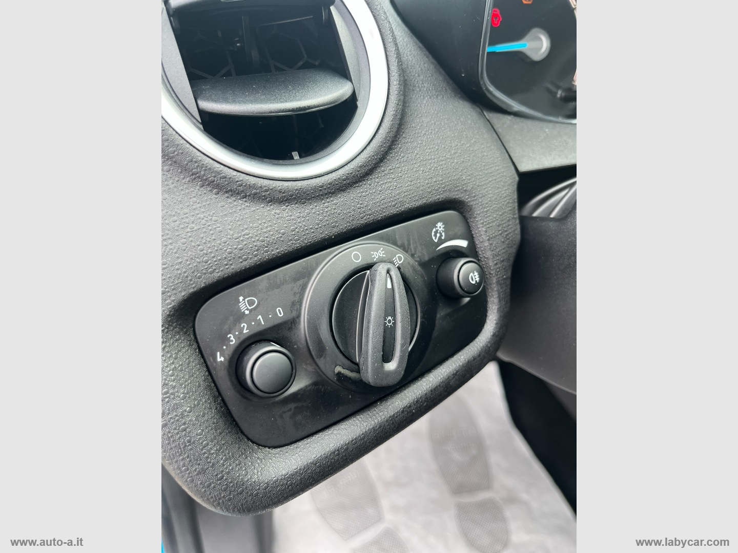 Fiesta 1.2 60 CV 5p. Titanium - immagine 15