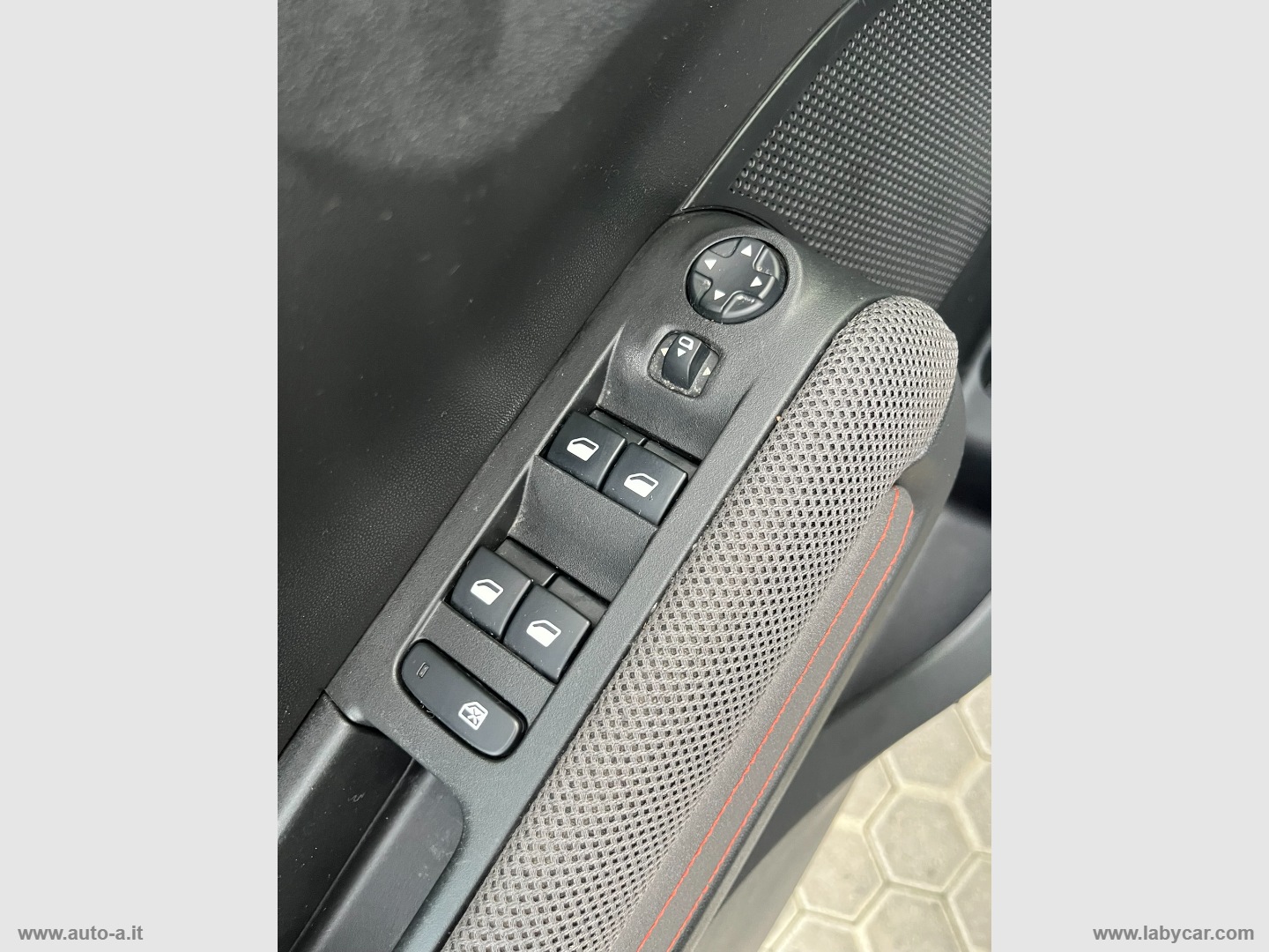 C3 Aircross BlueHDi 100 Shine - immagine 15