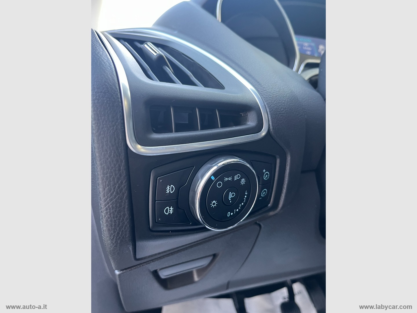 Focus 1.6 TDCi 115 CV SW Titanium - immagine 15