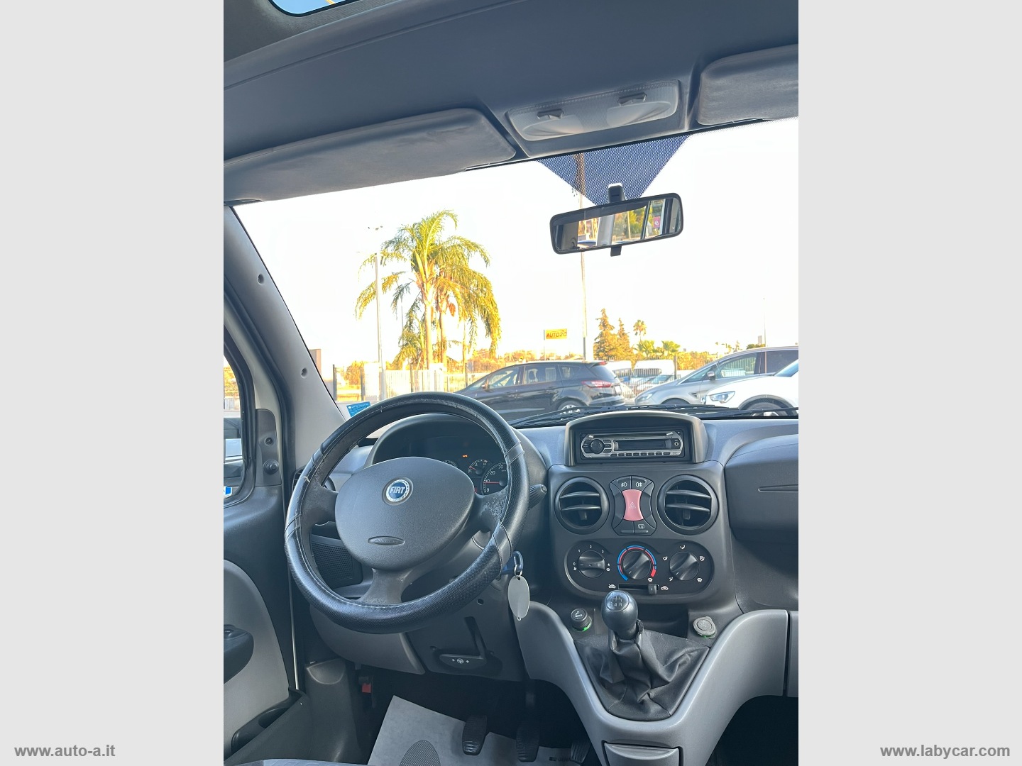 Doblò 1.3 MJT 16V Dynamic TRASPORTO DISABILI - immagine 15