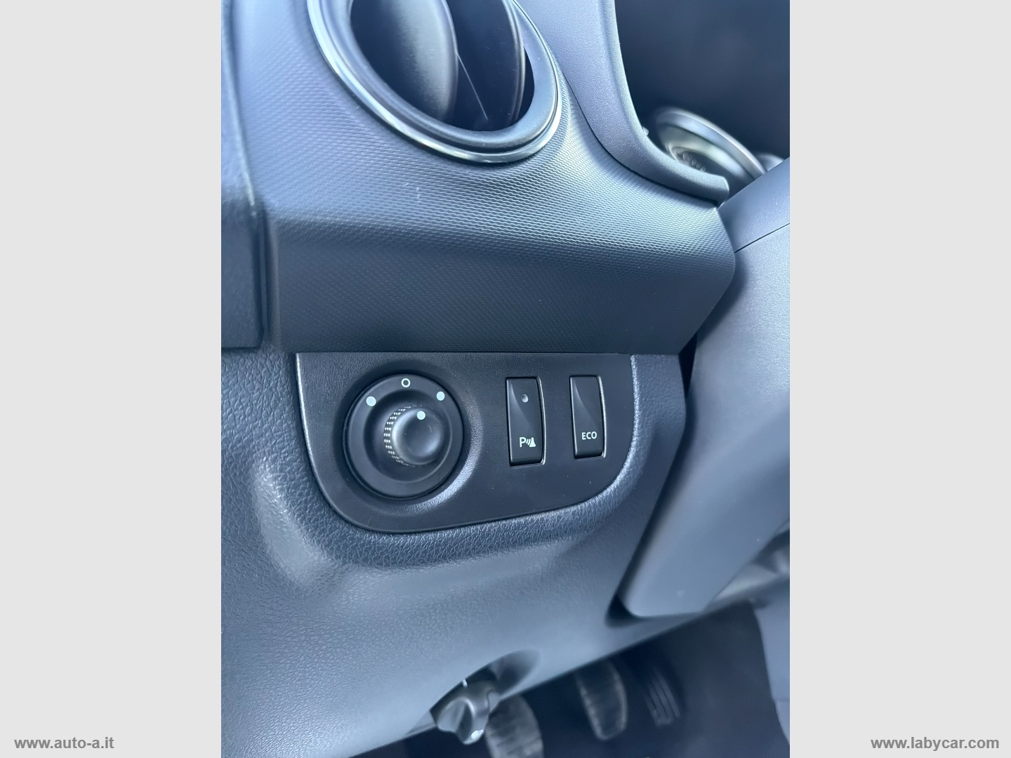 Sandero Stepway 0.9 TCe 12V 90 CV S&S PRESTIGE - immagine 15