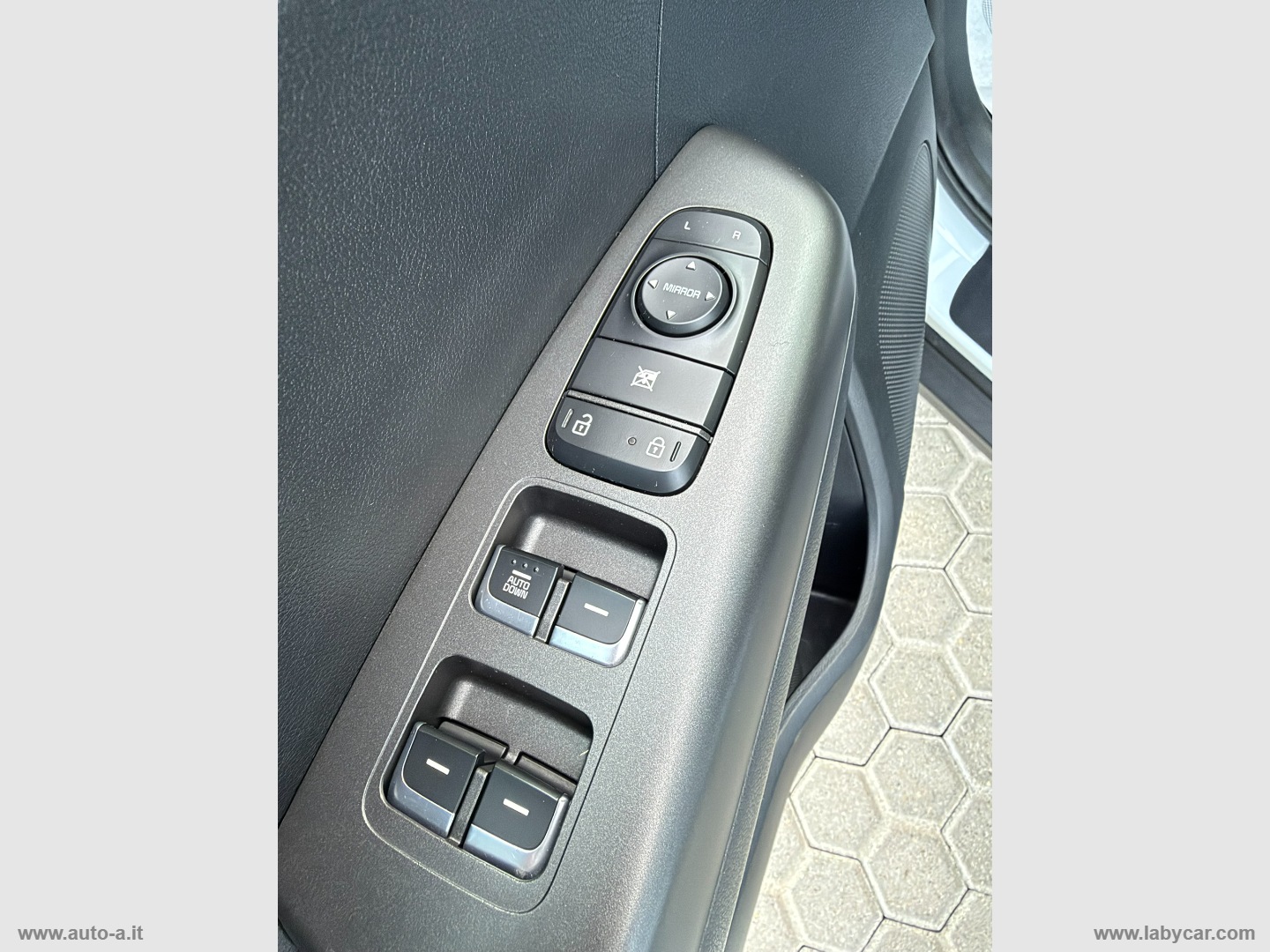Sportage 1.7 CRDI 2WD Style - immagine 15