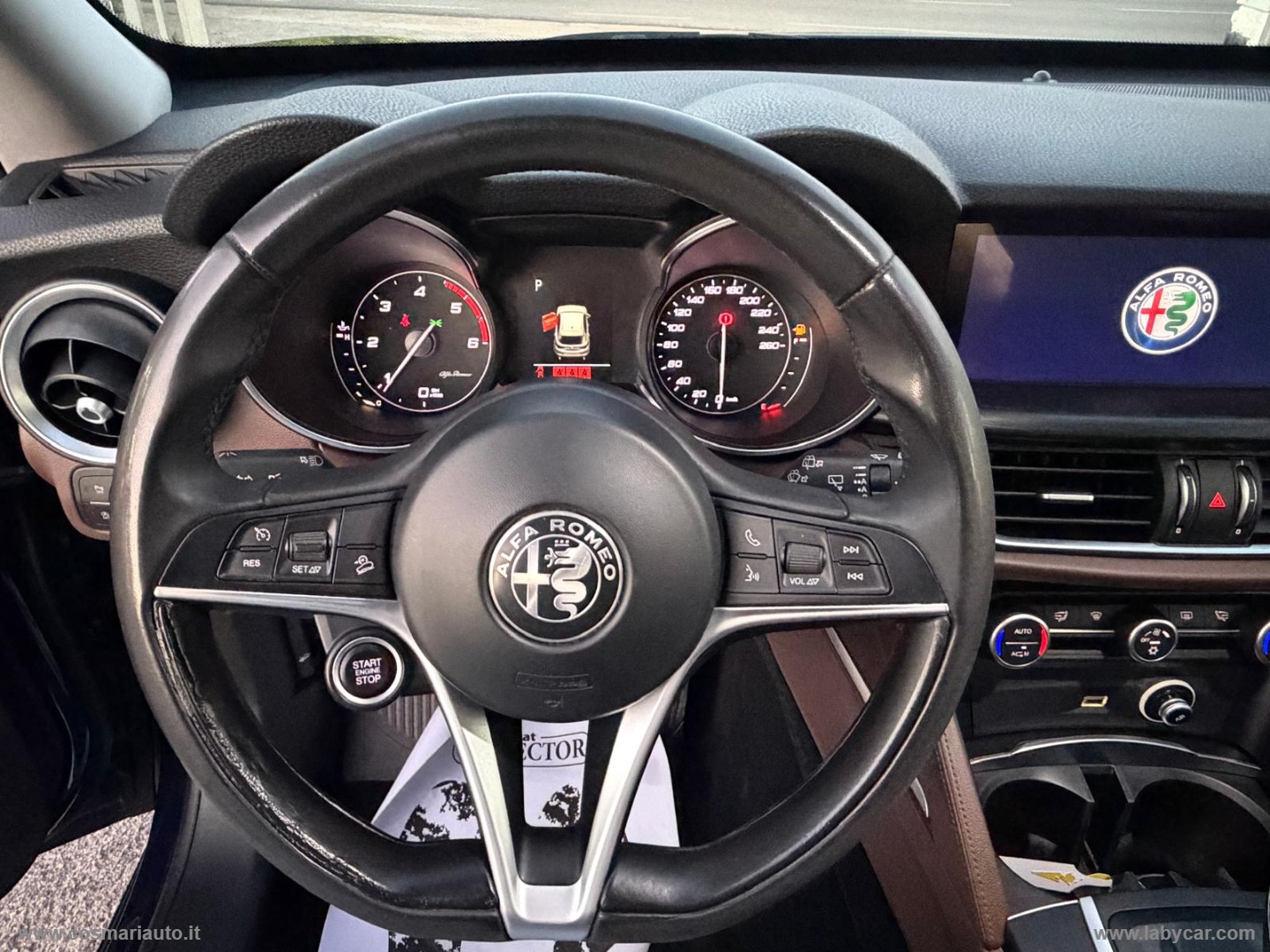 Stelvio 2.2 T.diesel 210 CV AT8 Q4 Exec. - immagine 15