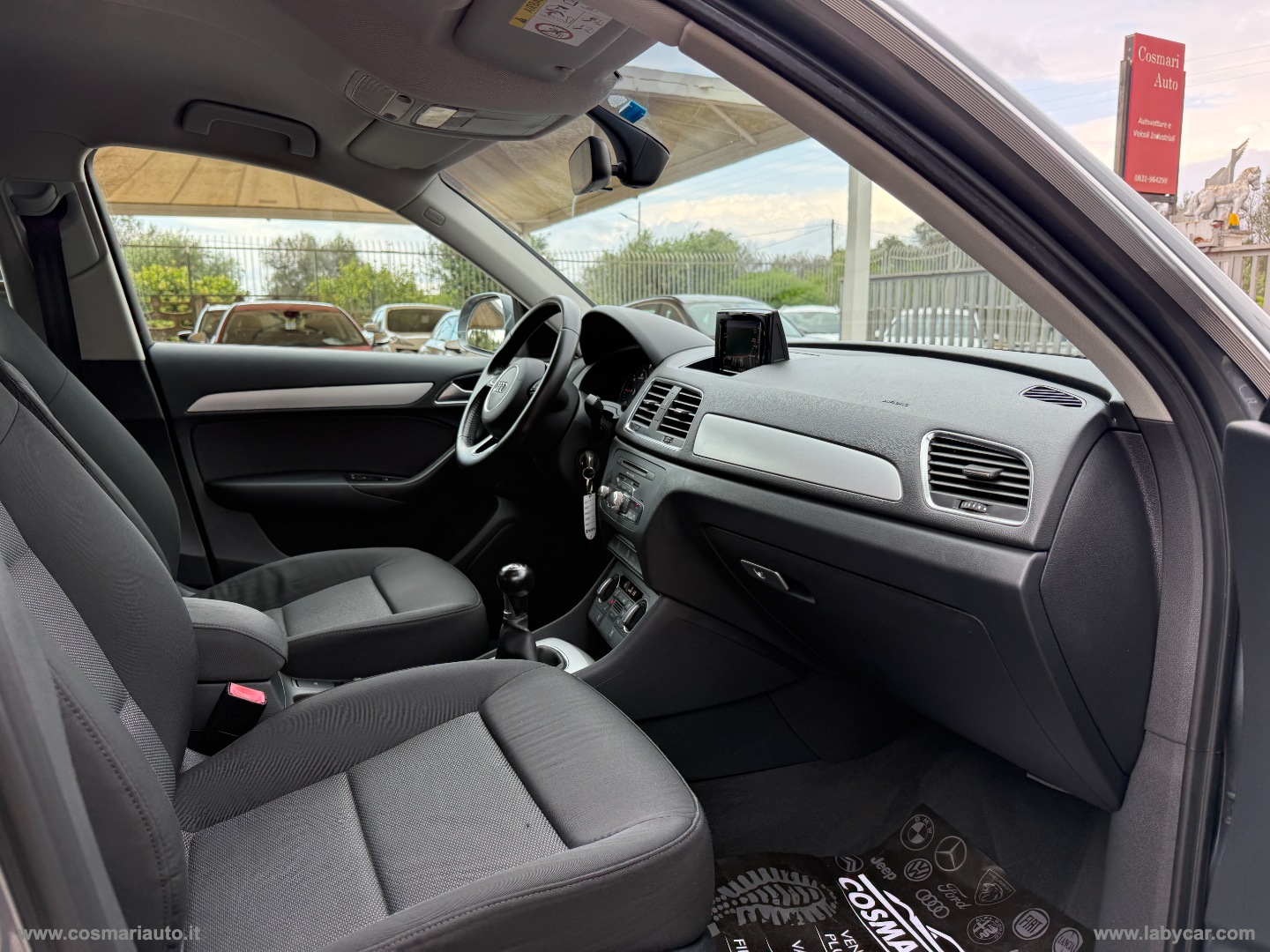 Q3 2.0 TDI 120CV Business - immagine 15