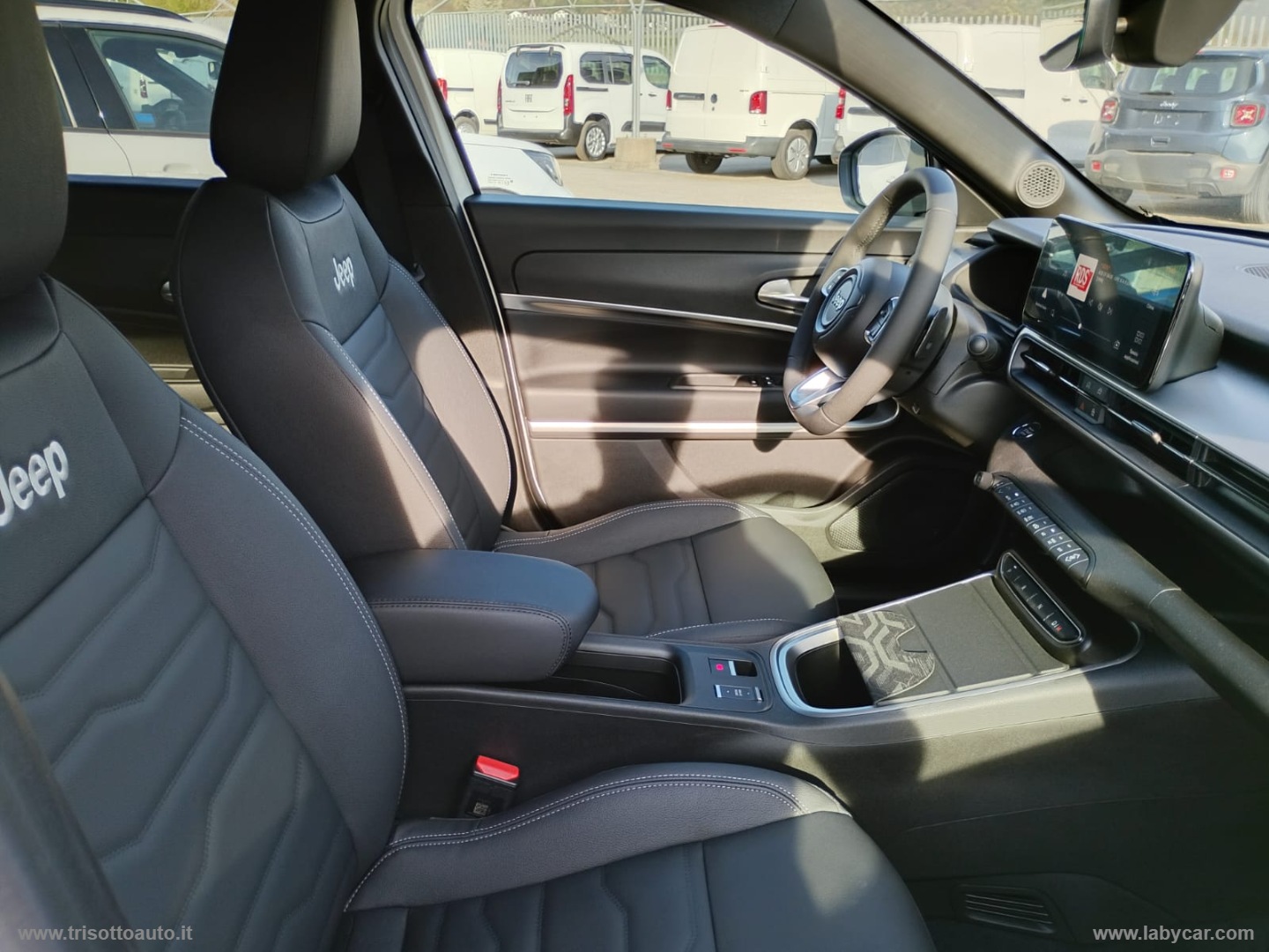 Avenger 1.2 Turbo 110CV MHEV Summit - immagine 15
