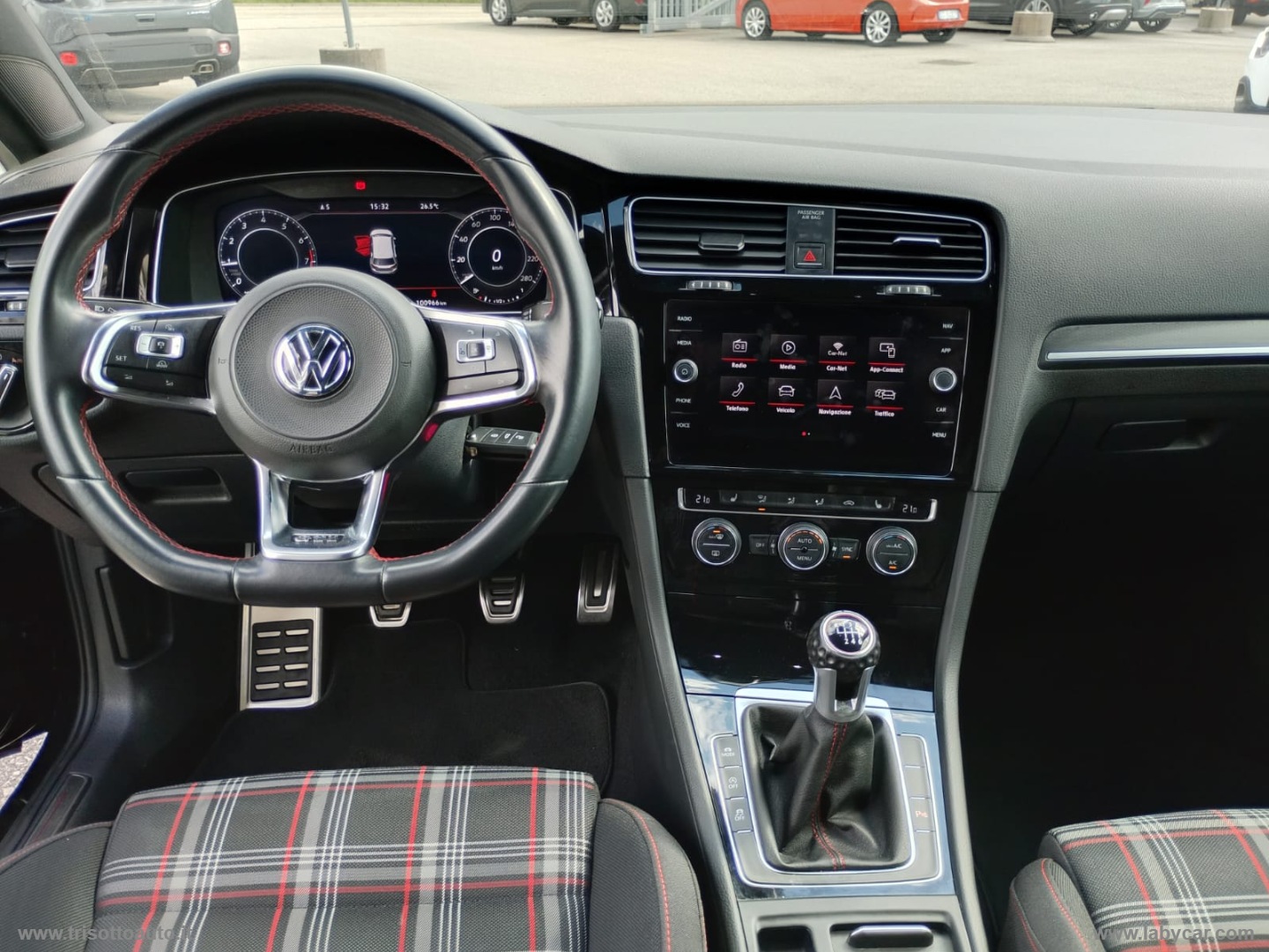 Golf GTI Perf. 2.0 245CV TSI 180KW - immagine 15