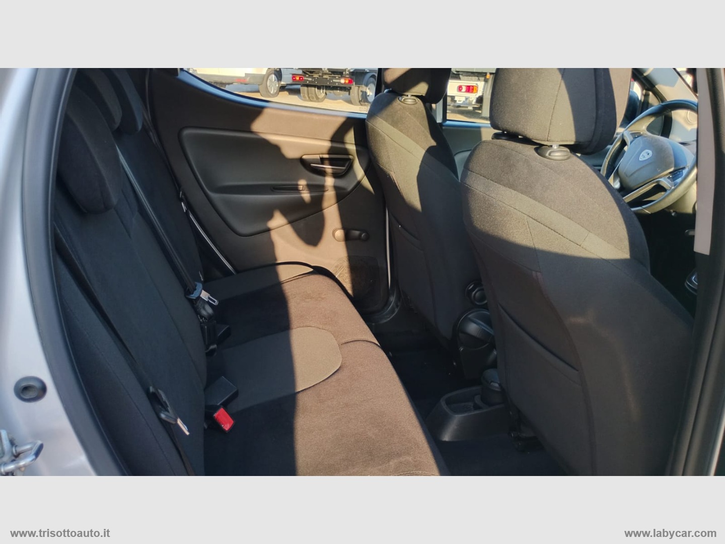 Ypsilon 1.2 69 CV 5p. - immagine 15
