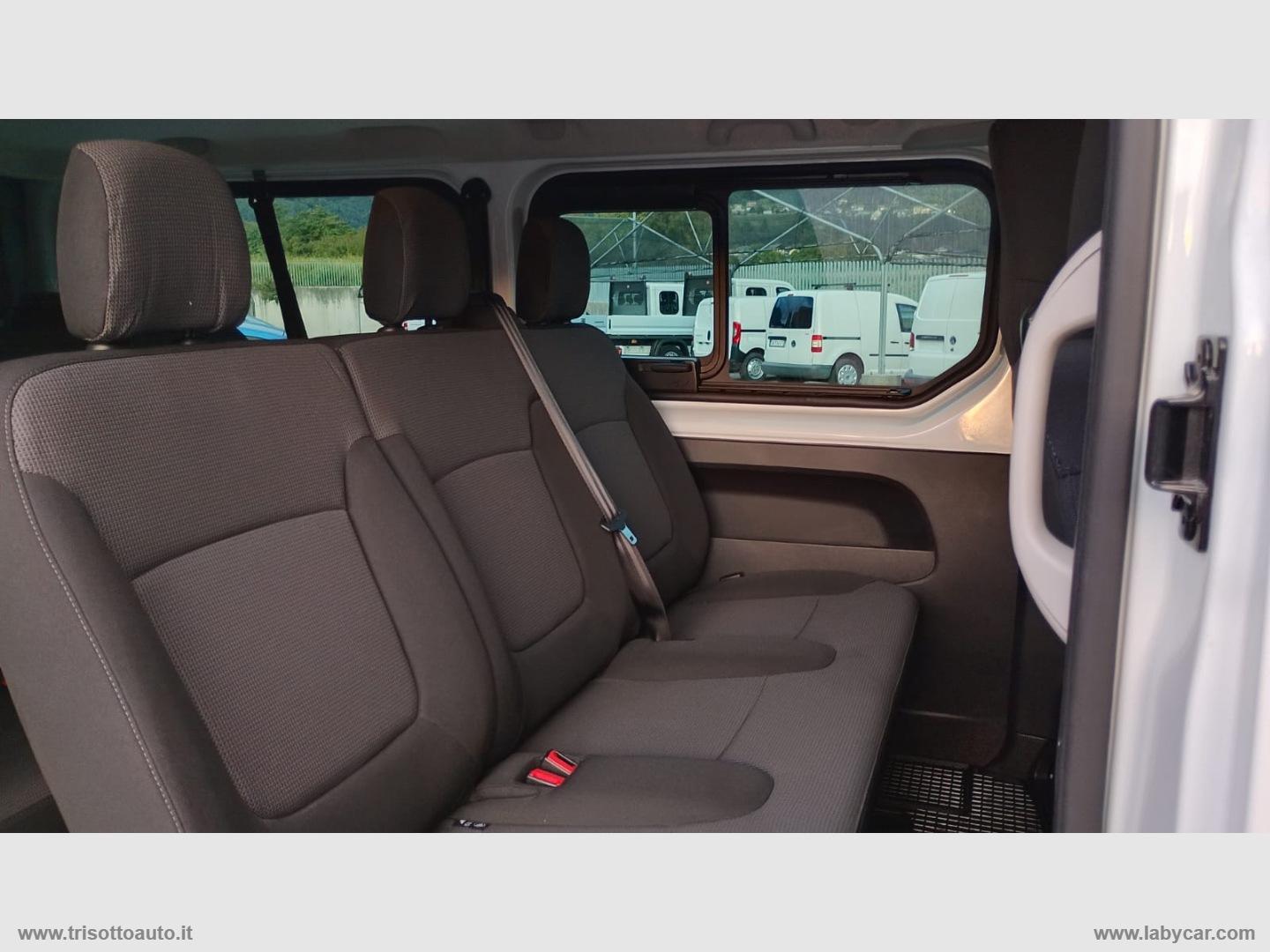 Trafic BluedCi 150CV PL-TN Authentic Easy Access - immagine 15