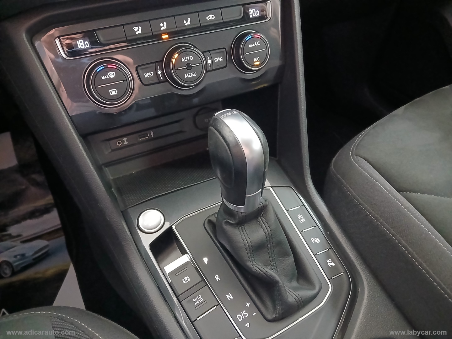 Tiguan 2.0 TDI DSG Executive BMT - immagine 15