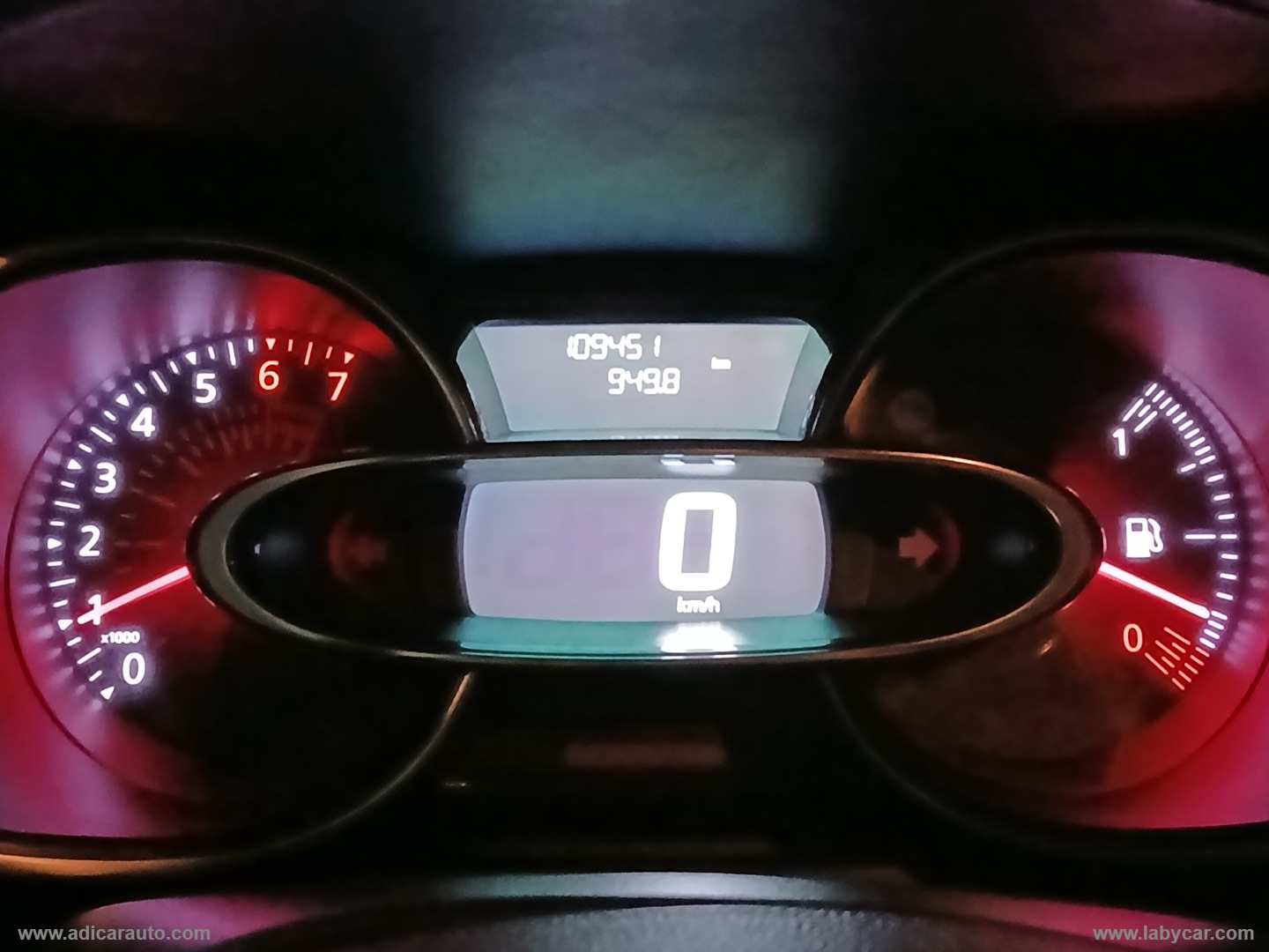 Clio TCe 12V 90 GPL S&S 5p. Energy Duel - immagine 15