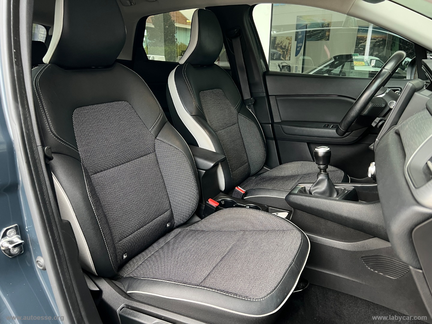 Captur TCe 140 CV Intens - immagine 15