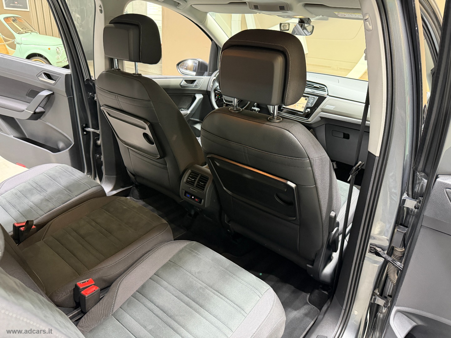 Touran 1.6 TDI Business BMT - immagine 15