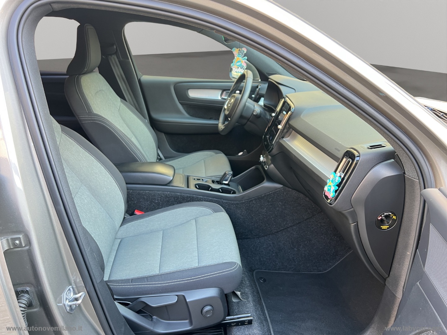 XC40 D3 Geartronic Momentum Pro - immagine 15