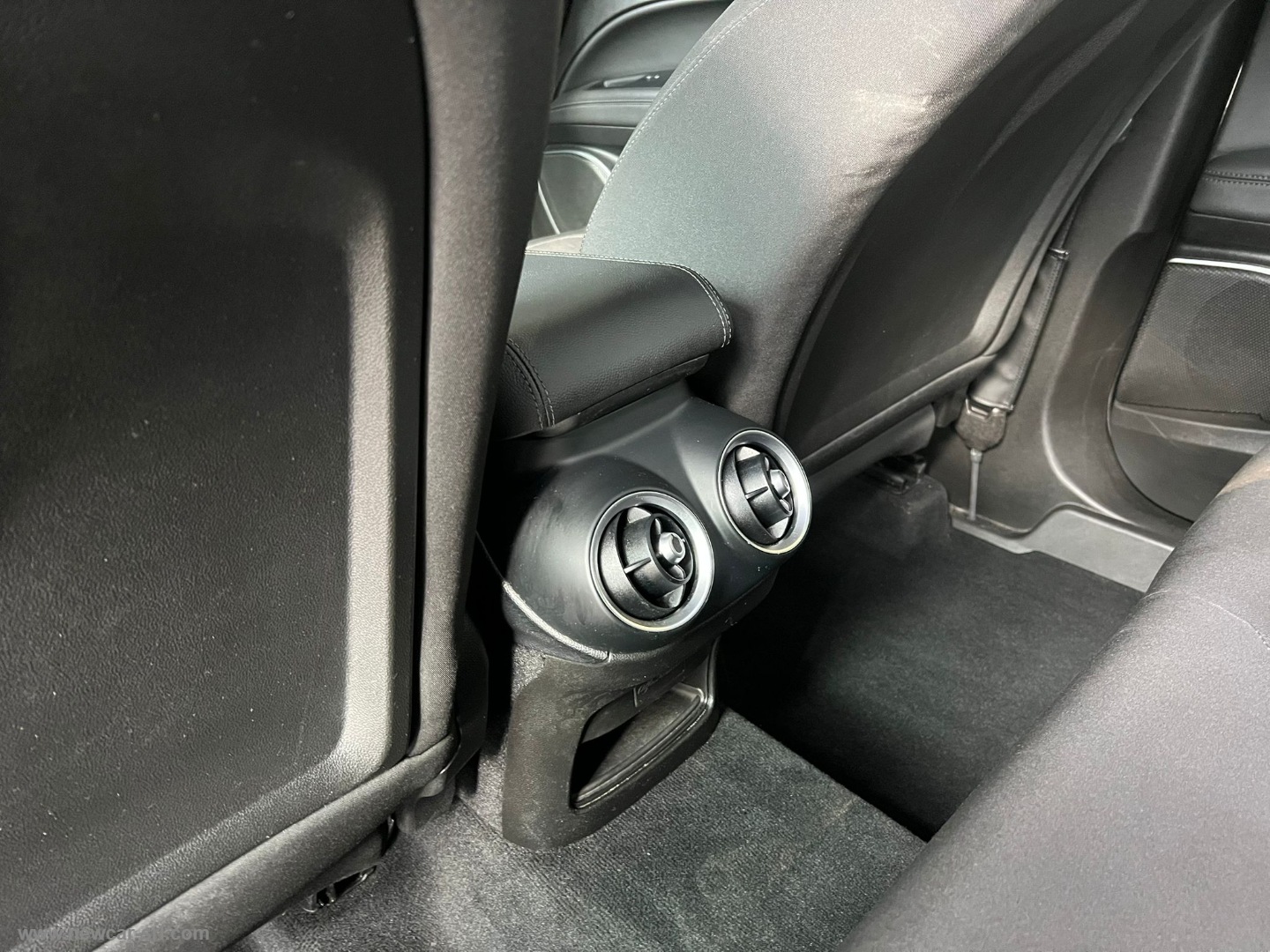 Stelvio 2.2 T.diesel 190CV AT8 RWD Bus. - immagine 15