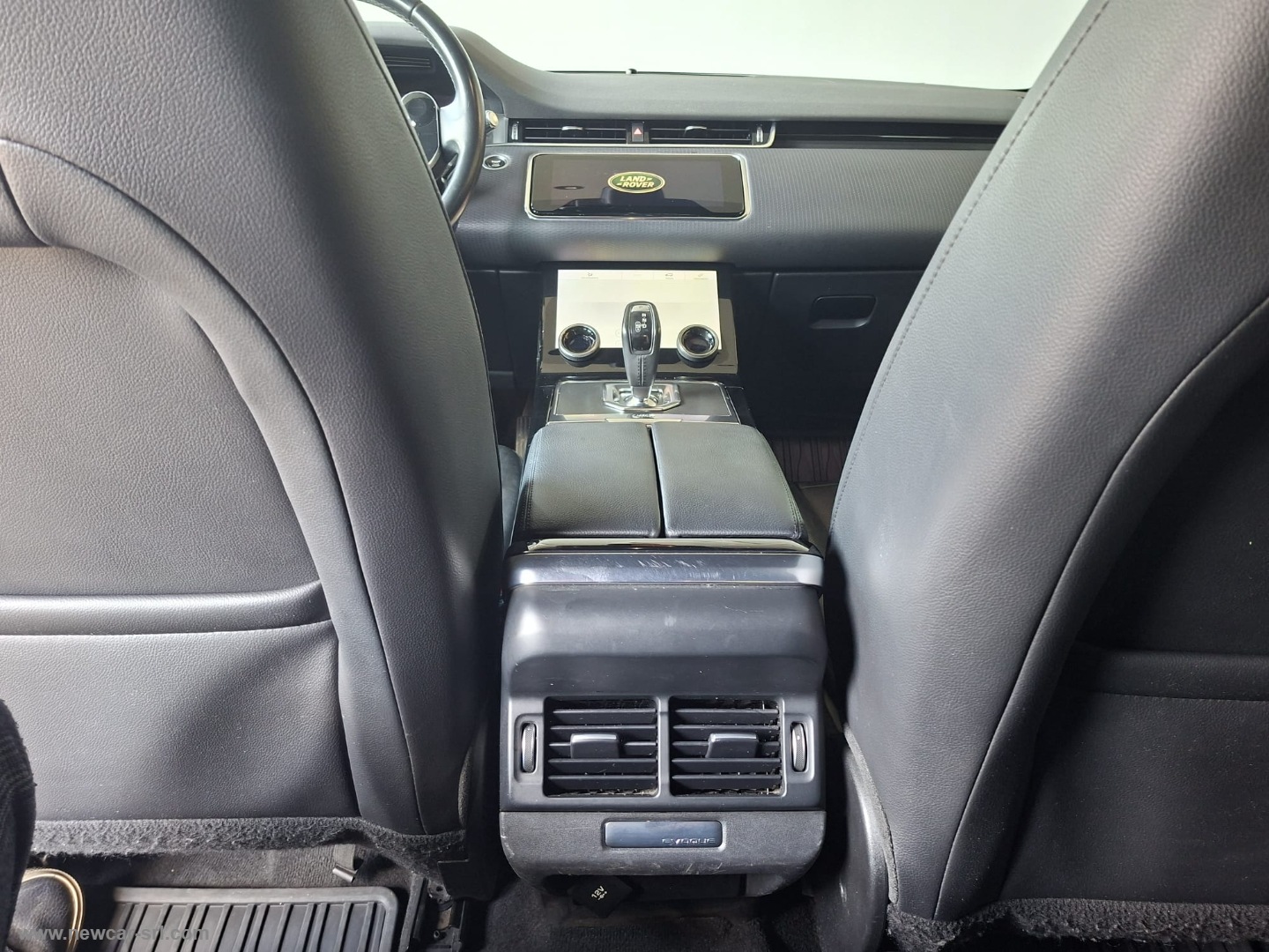 RR Evoque 2.0D L.Flw 150 AWD Auto S - immagine 15